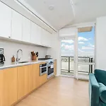 Unique 2 Bedroom Apartment At Mid West